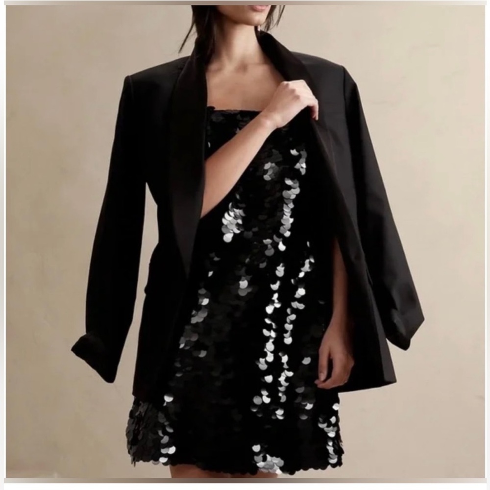 Sequin Sparkly Mini dress | Banana Republic | cocktail | LBD
